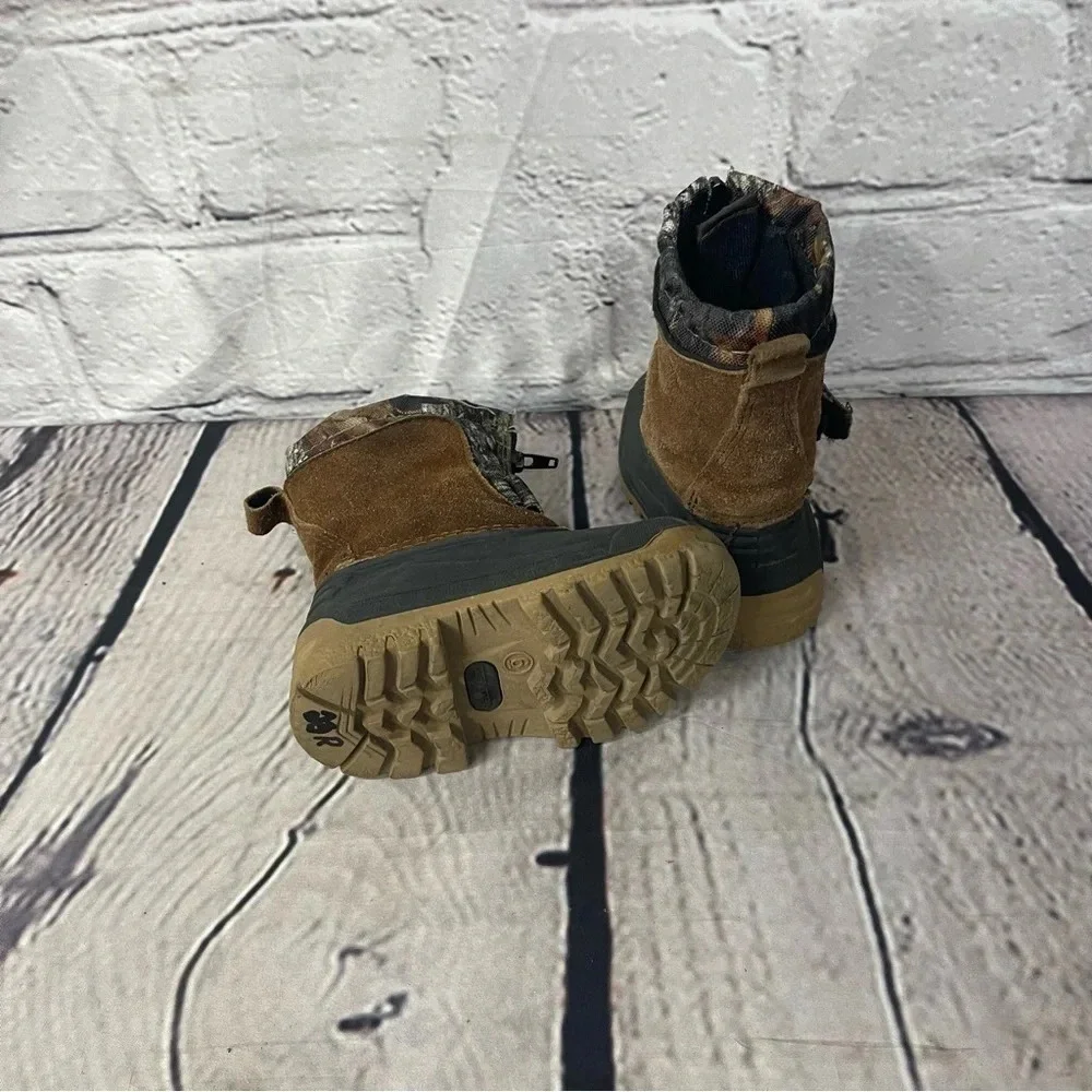 Ozark trail Camo snow boots infant size 6